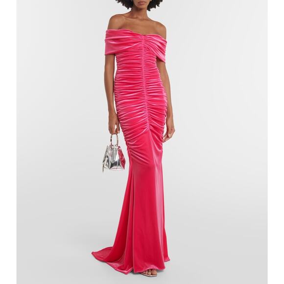MONIQUE LHUILLIER Ruched off-shoulder velvet gown fuchsia US8 - Picture 7 of 12